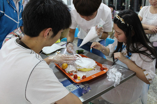 会计制作蛋糕_副本.jpg 会计制作蛋糕_副本.jpg